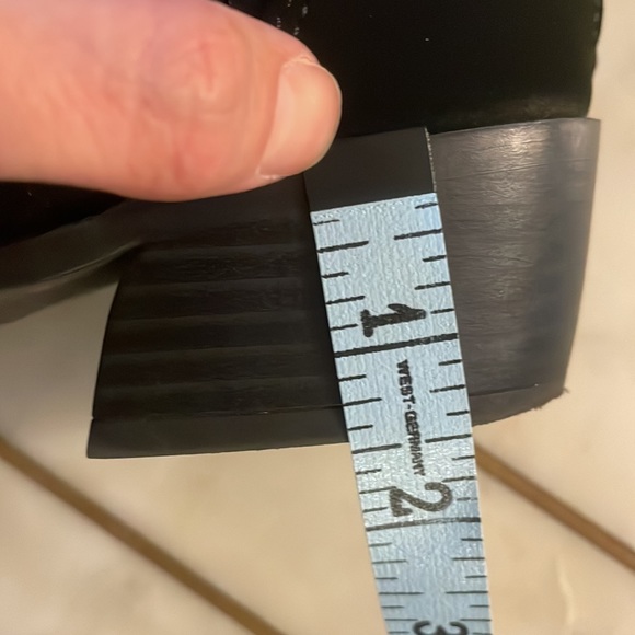 Marco Republic Women’s ankle bootie Size 6.5 - Picture 6 of 6